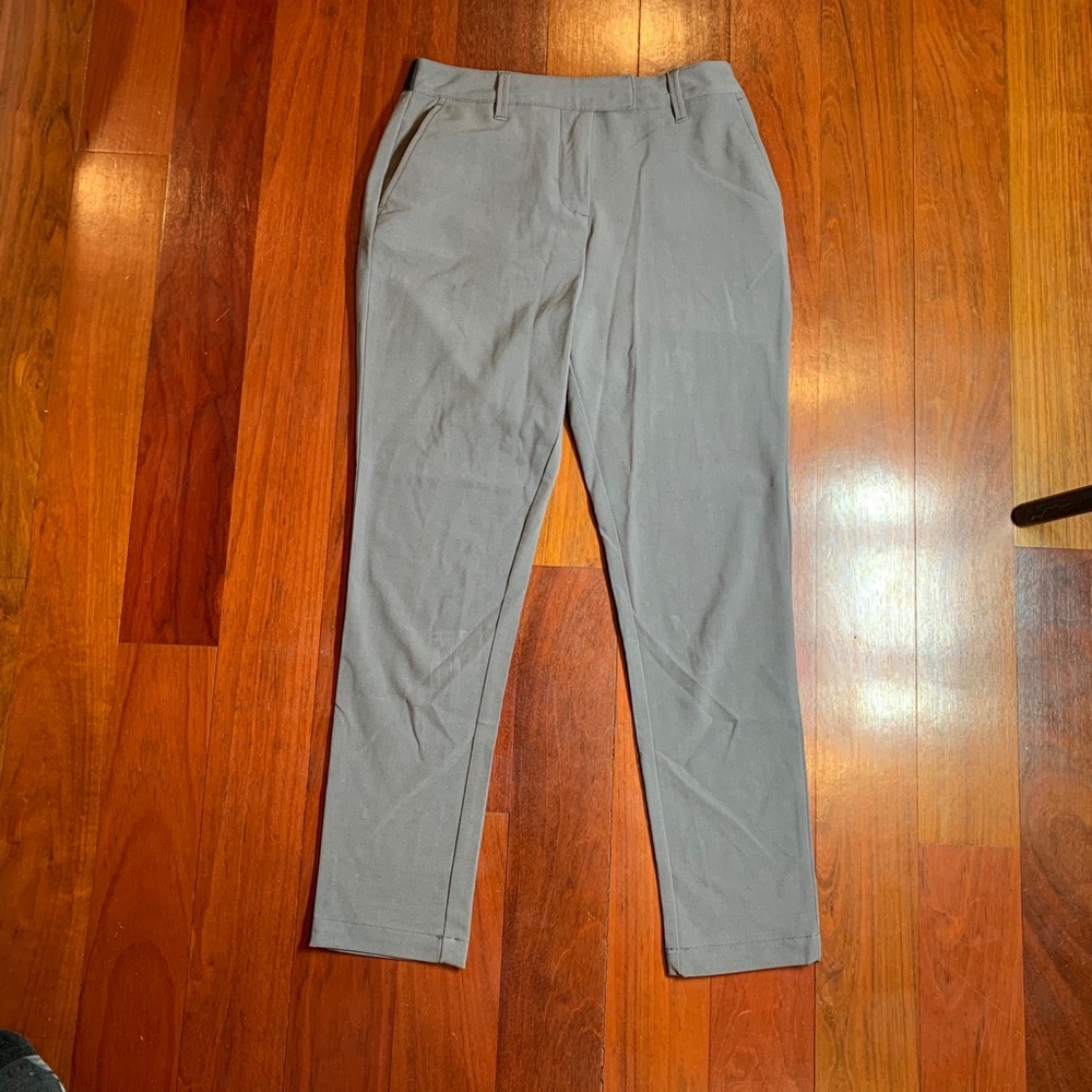Grey skinny pants